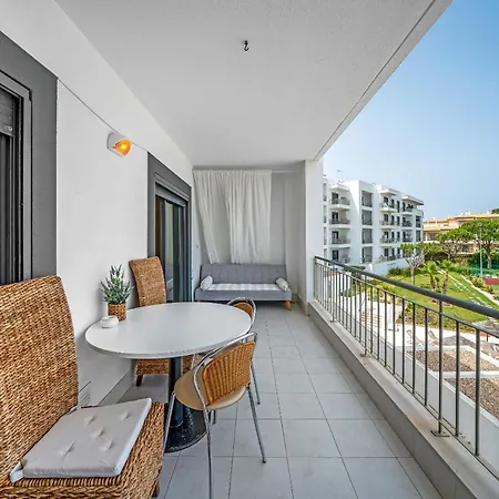 Apartment Sea&pool Views Terrace 1bdr, 500 M From The Golden Sands