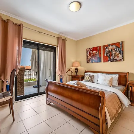Apartment Sea&pool Views Terrace 1bdr, 500 M From The Golden Sands Albufeira